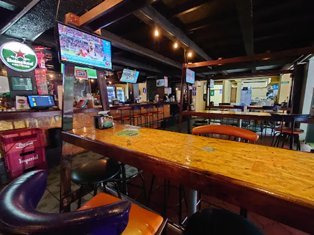 Ciro's Bar & Restaurant