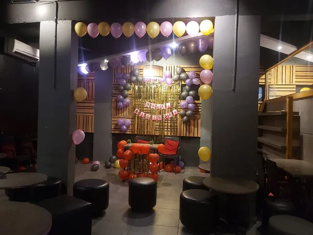 New Poona Bakery Cafe, Khadakwasla