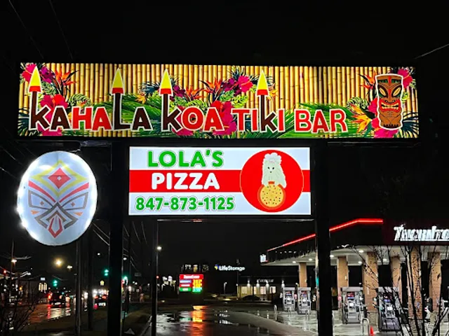Lola's Pizza & Tiki Bar