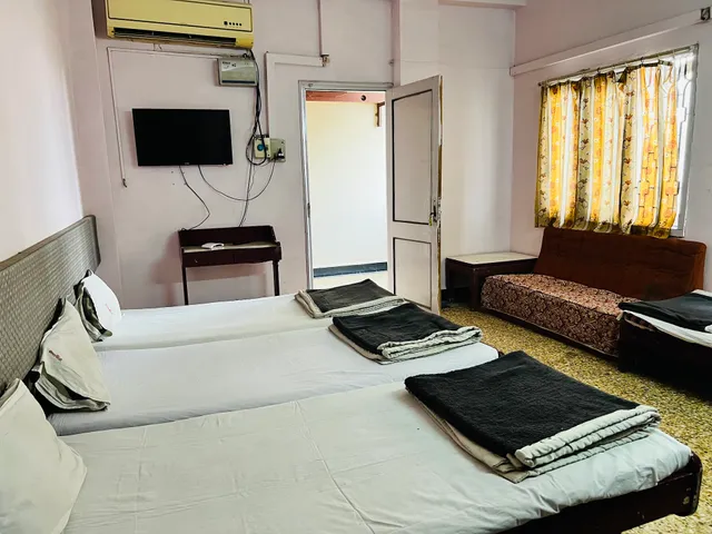 Hotel Shree Moti