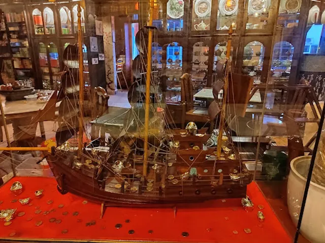 Dragon Home Tea Gallery