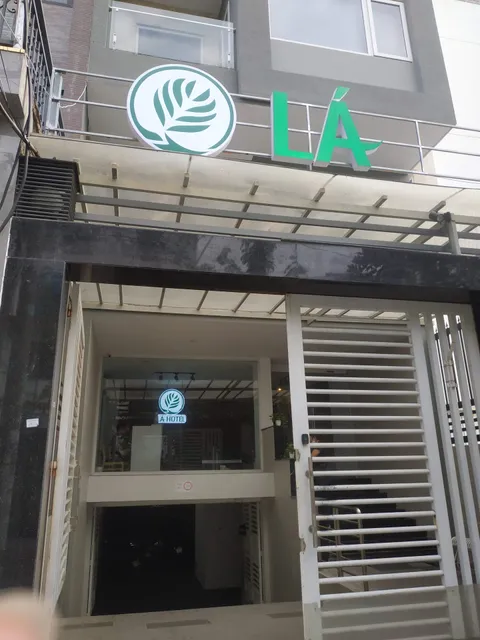 Lá Hotel Bình Tân