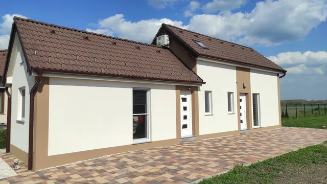 Vadgalamb Apartmanház Lipót