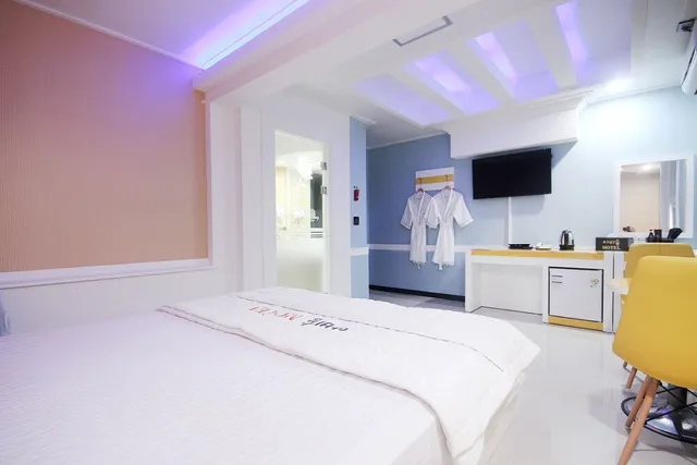 경산 호텔 하루