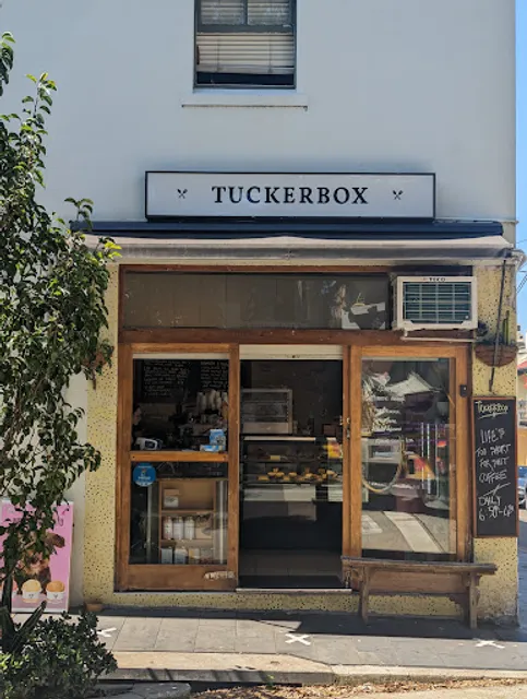 Tuckerbox