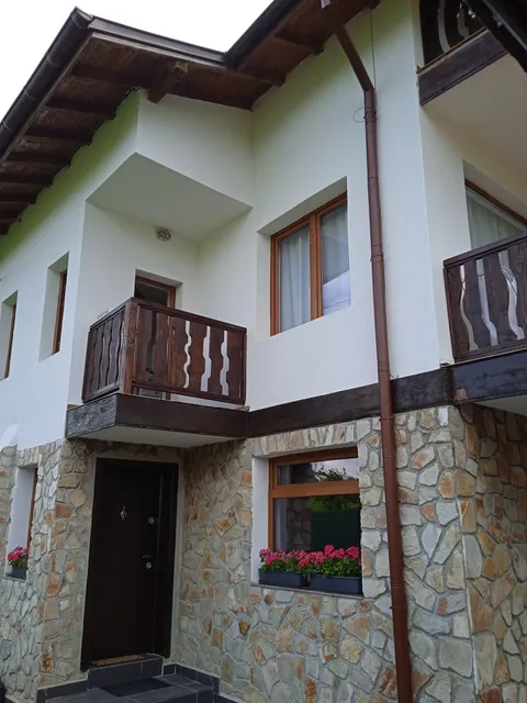 Dragushinovo Boutique Chalet Hotel