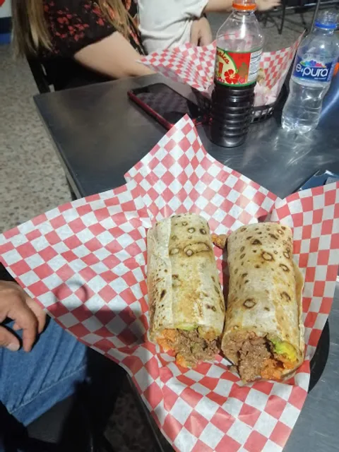 Los Banqueteros burros percherones