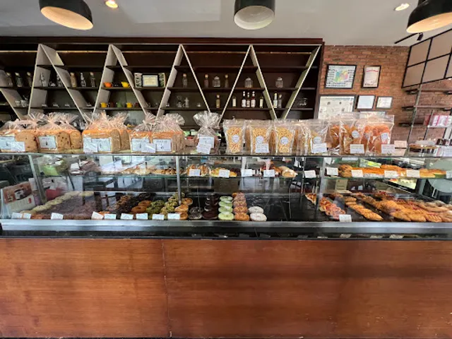 Simon & Sons Coffee And Bakery