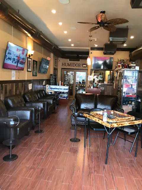 Fleetwood smoke shop & cigar lounge