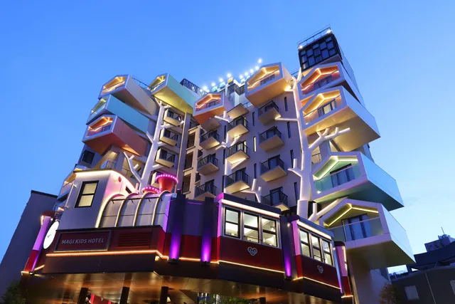 CHECK inn - MAGI Kids