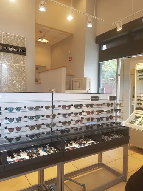 Sunglass Hut