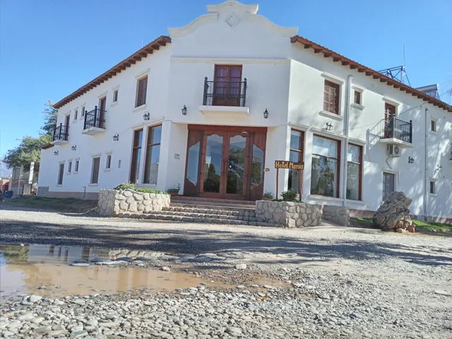 Hotel Maria San Carlos sobre la ruta 40 km 4364 a 20 km de Cafayate
