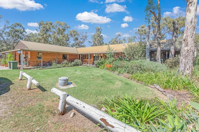 Torrumbarry Weir Holiday Park