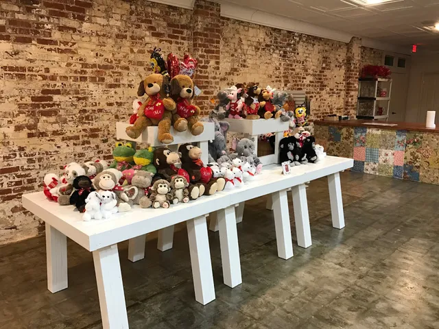 Rosey Posey's Flowers and Gifts