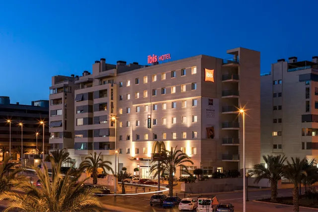 ibis Elche