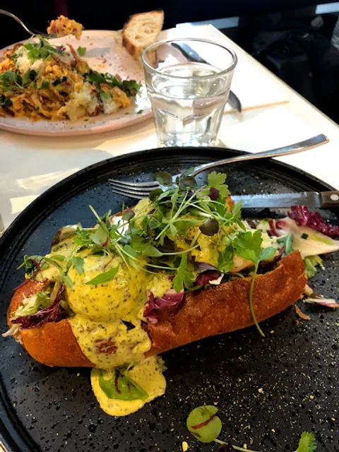 Rustica Rialto Towers