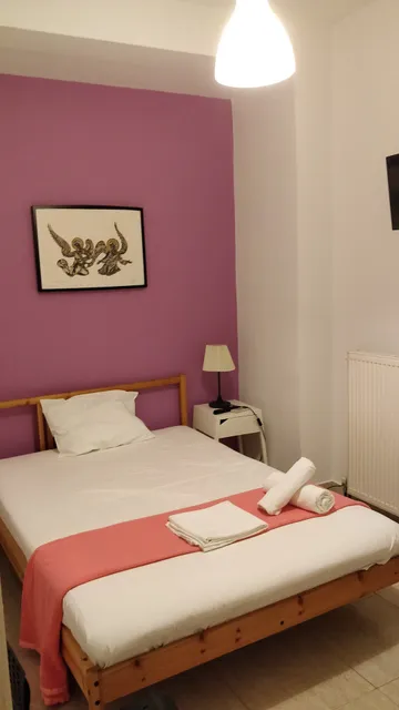 Central 2-Bedroom Luxury Apartment