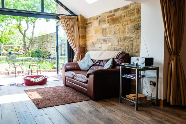 Cross House Cottages