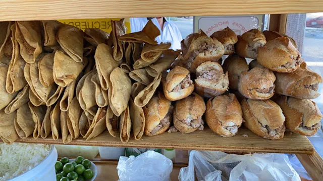 Tortas Ahogadas "" El Cartero ""