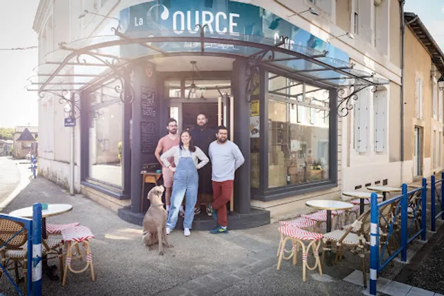 La Source Bleue Cave