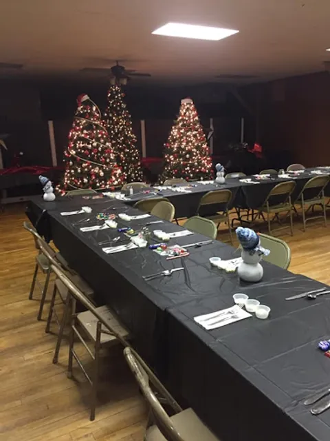 Broken Spoke Bar & Grill