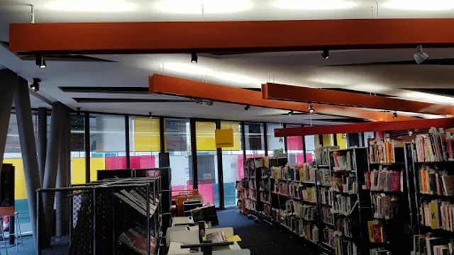 Médiathèque Marguerite-Yourcenar