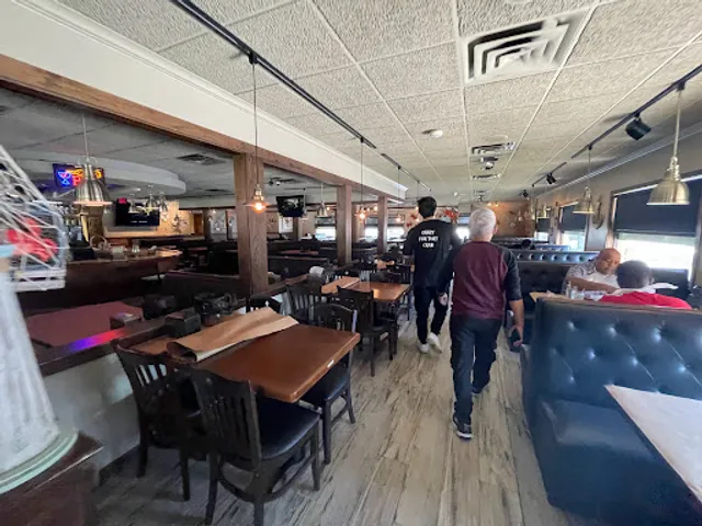 Crazy Crab Sports Bar