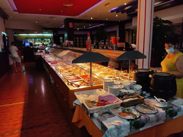 RESTAURANTE GRAN MUNDO WOK BUFFET LIBRE