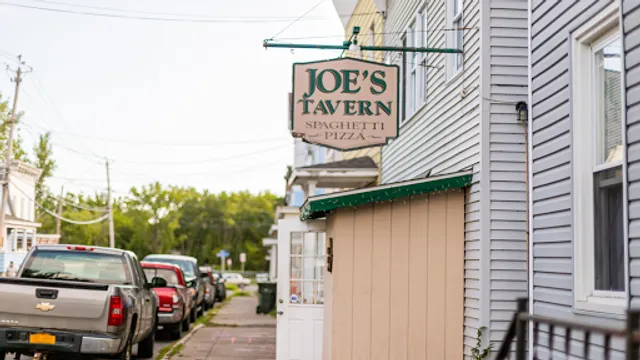 Joe's Tavern