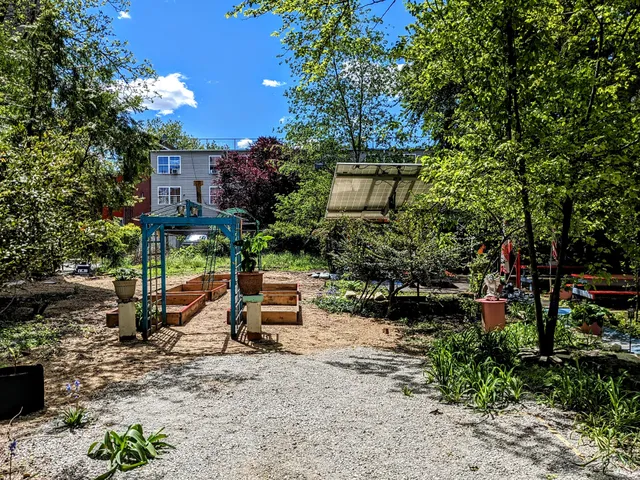 Courtlandt Avenue Association Garden