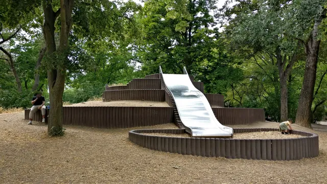 Spielplatz im Volkspark
