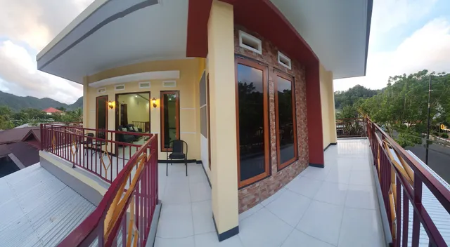 KHEN Food & Guesthouse