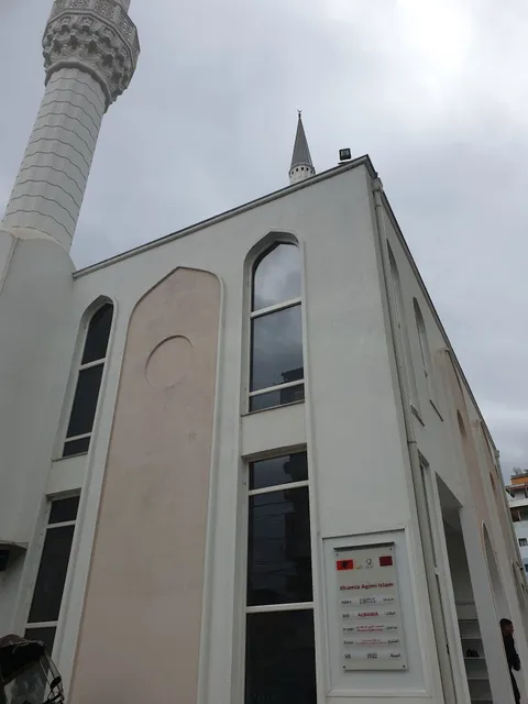 Mosque "Agimi Islam" Brrakë