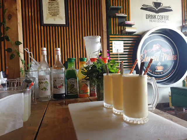 Eleven Miles The Cafe and Grill