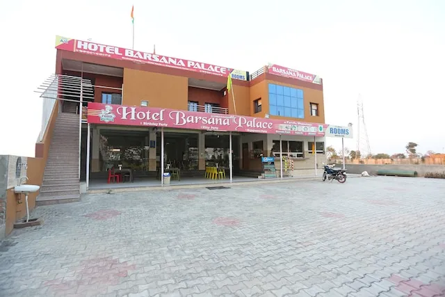 OYO 29517 Hotel Barsana Palace