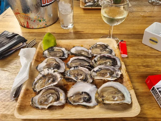 Pieds Tanqués Social Club