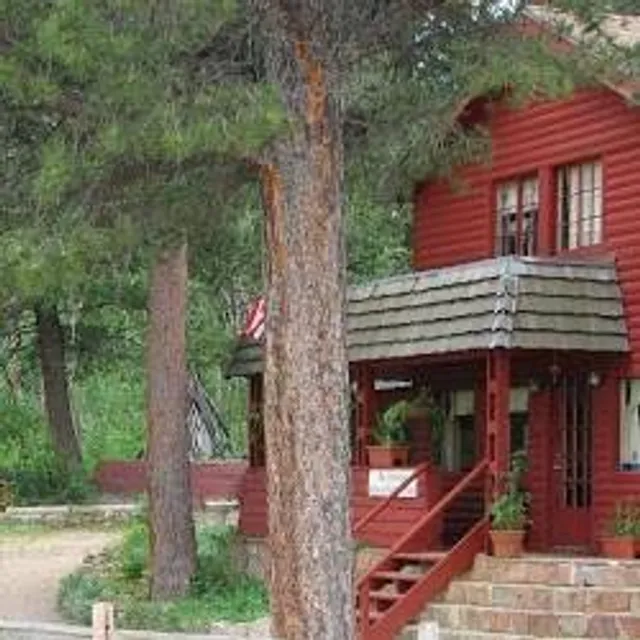 Sunshine Mountain Lodge and Cabins