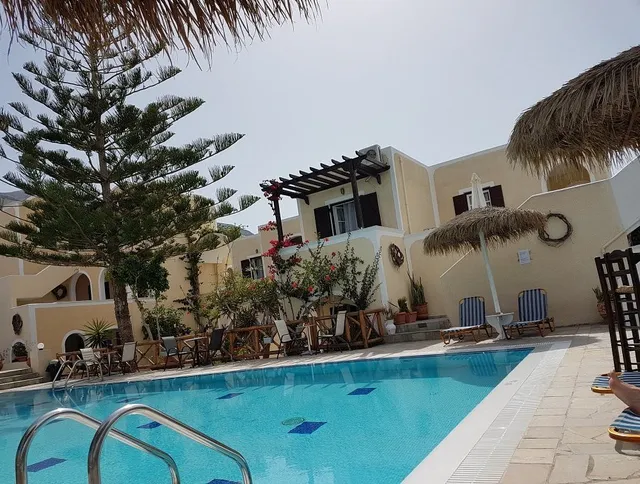 Ira Apartments & Studios Kamari