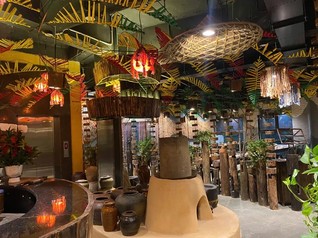 Bản Quán - Đường Thành