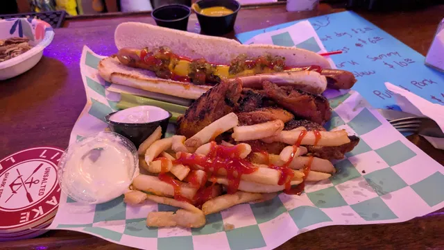 Lake House Bar and Grill