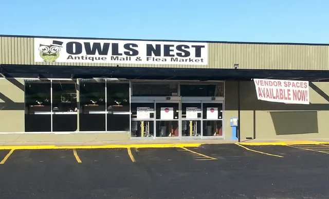 Owls Nest Topeka Antique Mall and Flea Market - On Adams