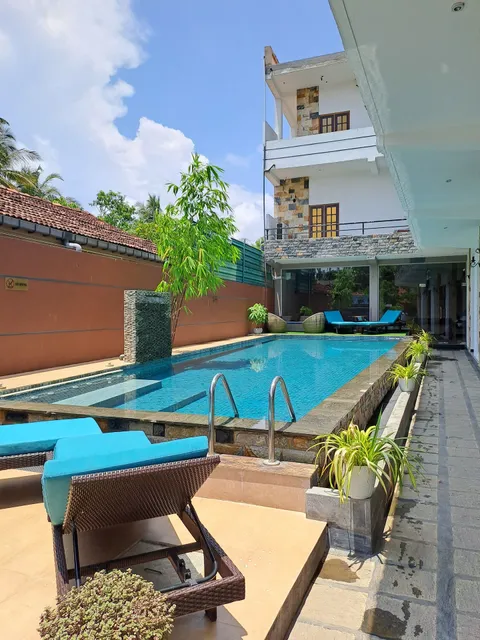 Sea La Vie Hotel Negombo