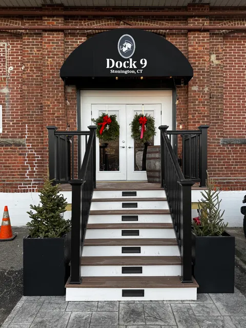 Dock 9