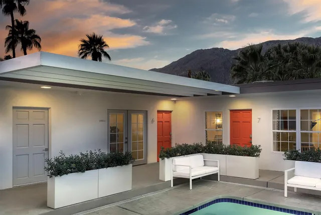 The Weekend, Palm Springs