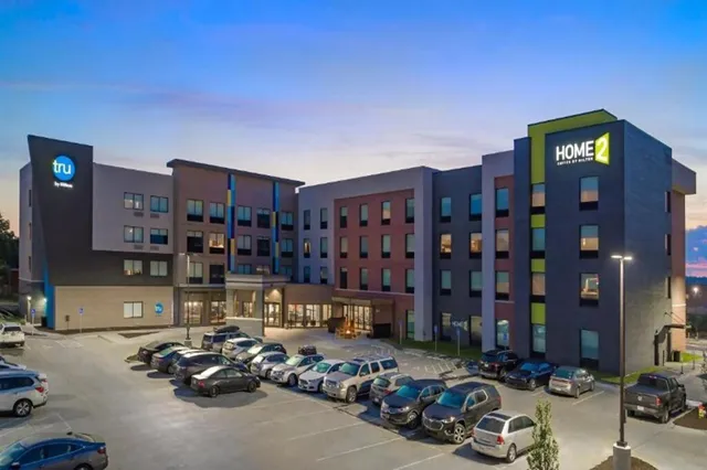 Tru by Hilton Omaha I-80 at 72nd Street