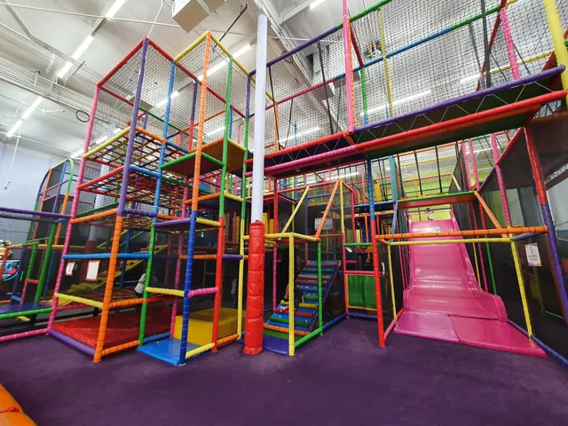 Kids Empire Woodland Hills