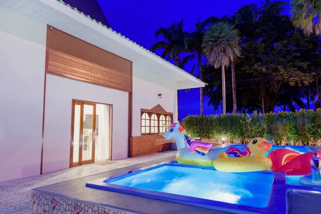 The Beach Pool Villas Chanthaburi