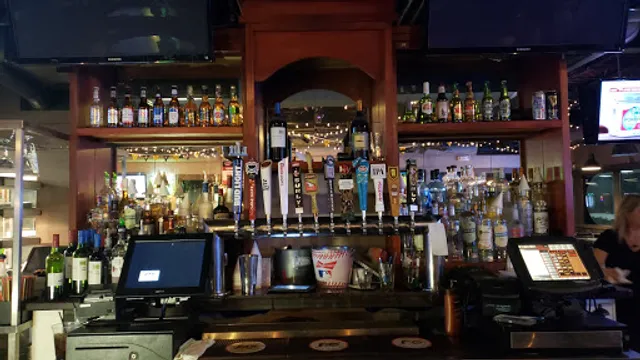 Carbone's Pizza & Sports Bar