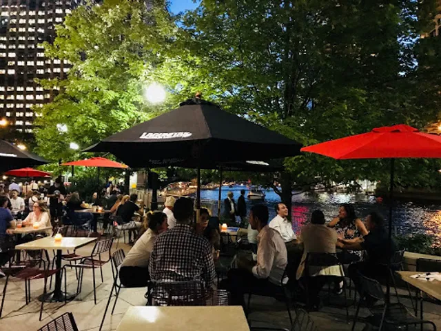 Chicago Brewhouse Riverwalk