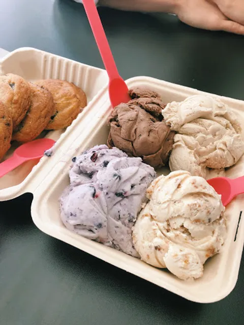 Mixies Ice Cream & Cookies
